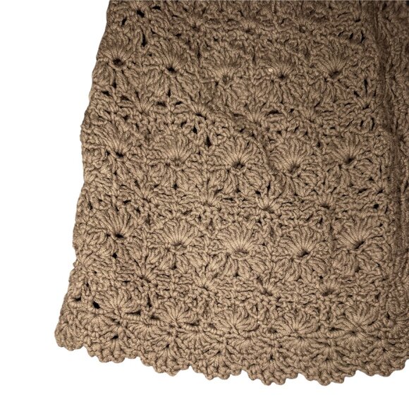 ornate long knitted cardigan with buttons and pockets - Picture 6 of 6